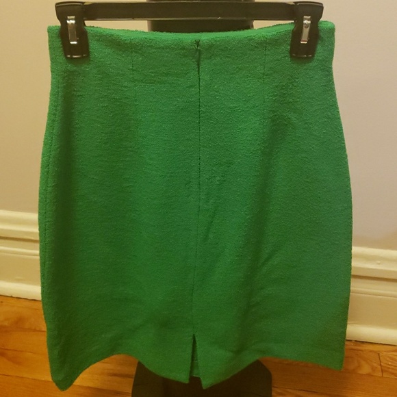 St. John Skirt - Picture 2 of 3